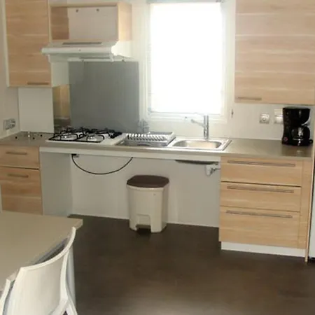 Camping Mobil-home Adapte Pmr Avec Terrasse A - Api-1-52-323 *