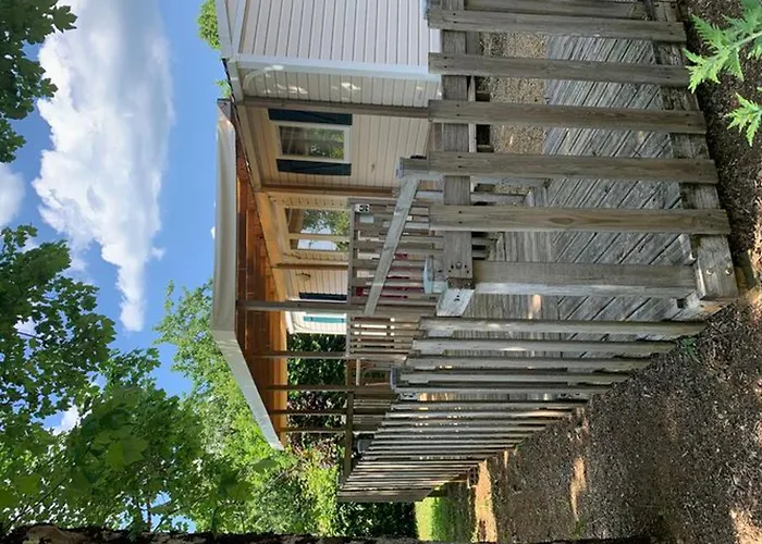 Camping Mobil-home Adapte Pmr Avec Terrasse A - Api-1-52-323